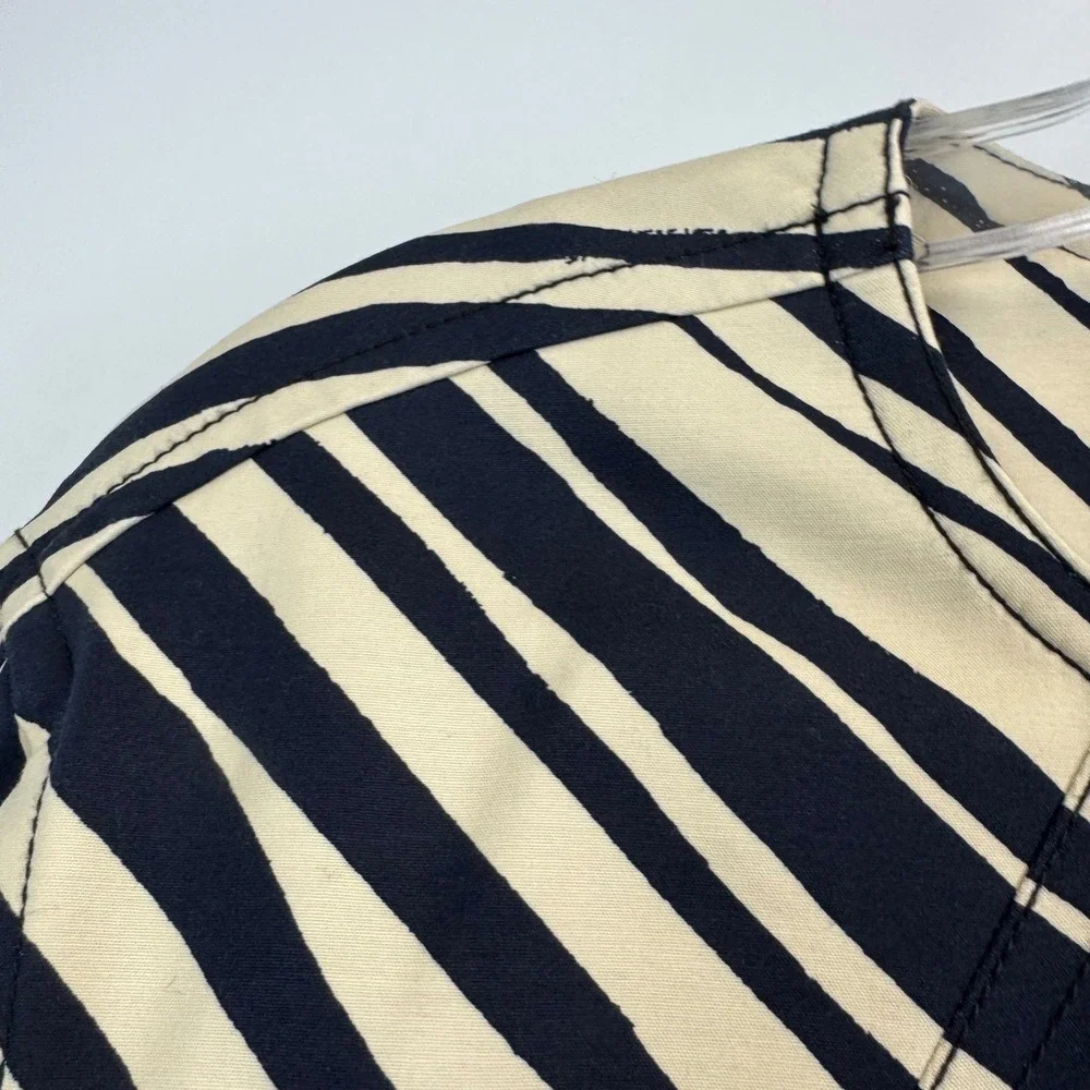 Ann Taylor Womens XS Navy Cream Diagonal Stripe Cropped Jacket Snap Front Pocket